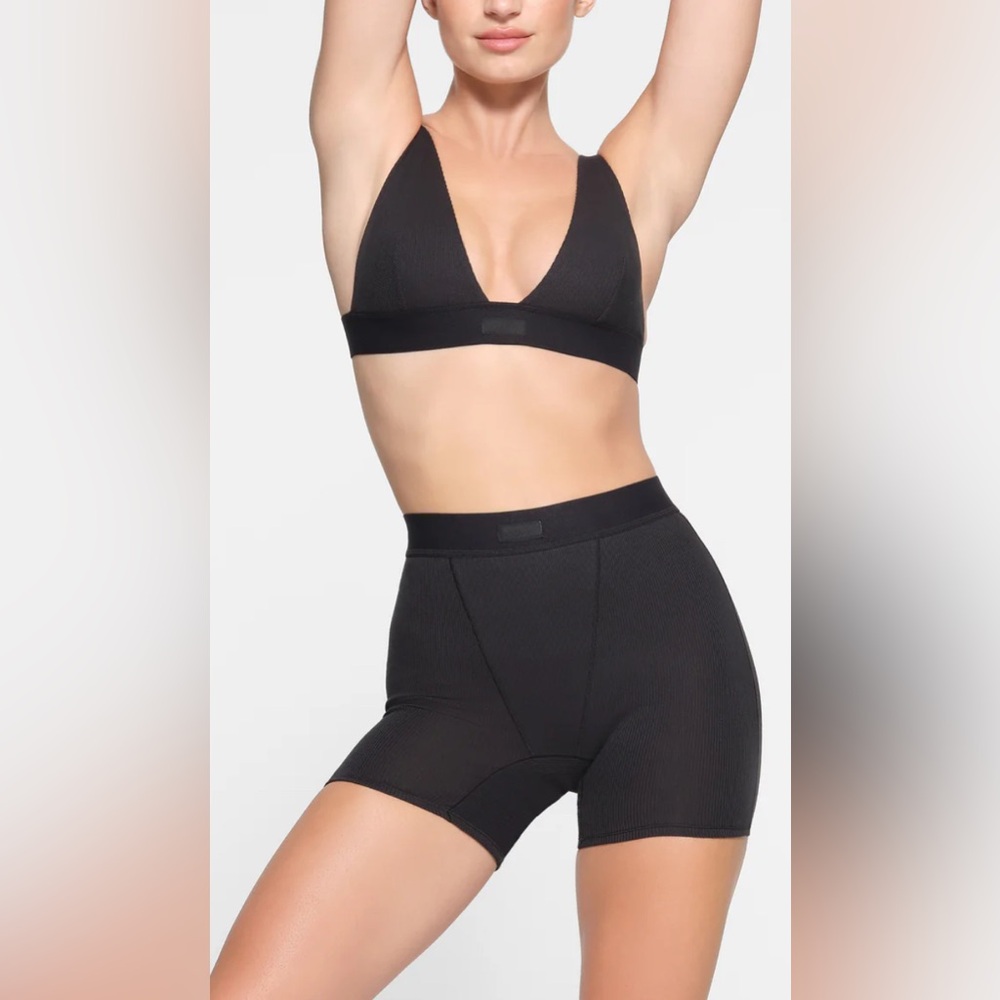 NWT SKIMS Cotton Rib Boxer Shorts Soot Size 2X